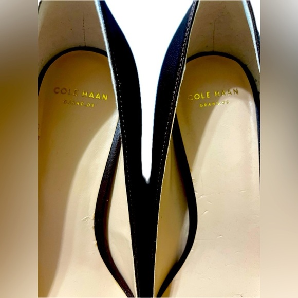 Cole Haan Classic & Comfortable Leather Pumps, Chestnut 2 1/2” Heel, SZ 8B - Picture 5 of 10